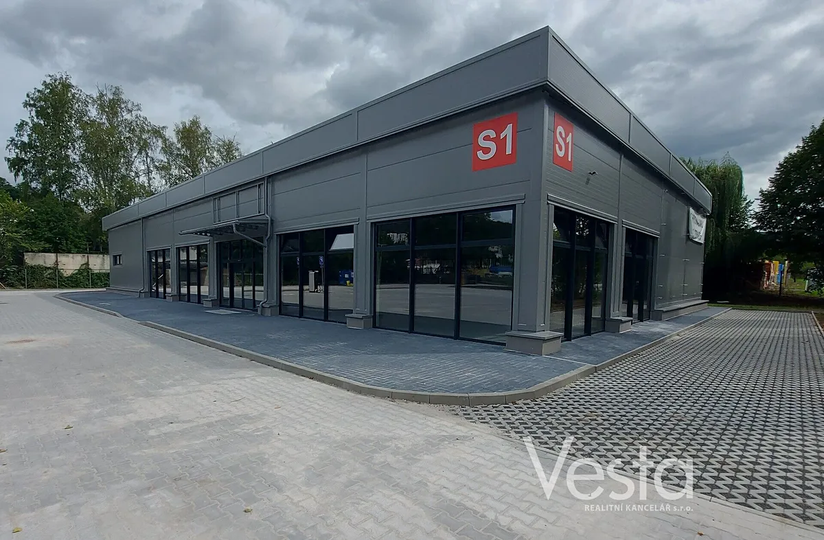 Pronájem obchodního prostoru 689 m²